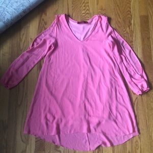 Pink loose open sleeve dress AKIRA